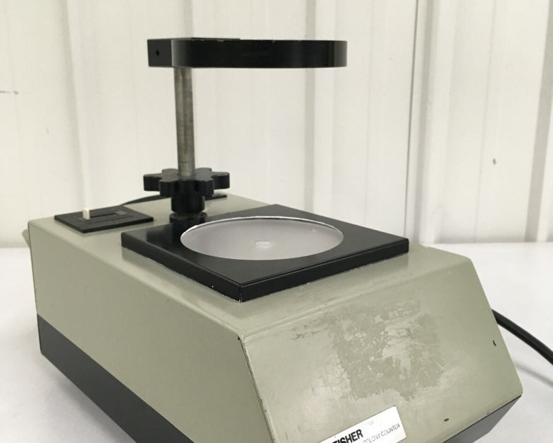 Fisher 133-8002 Accu-lite Illuminated Benchtop Magnifying Colony Counter