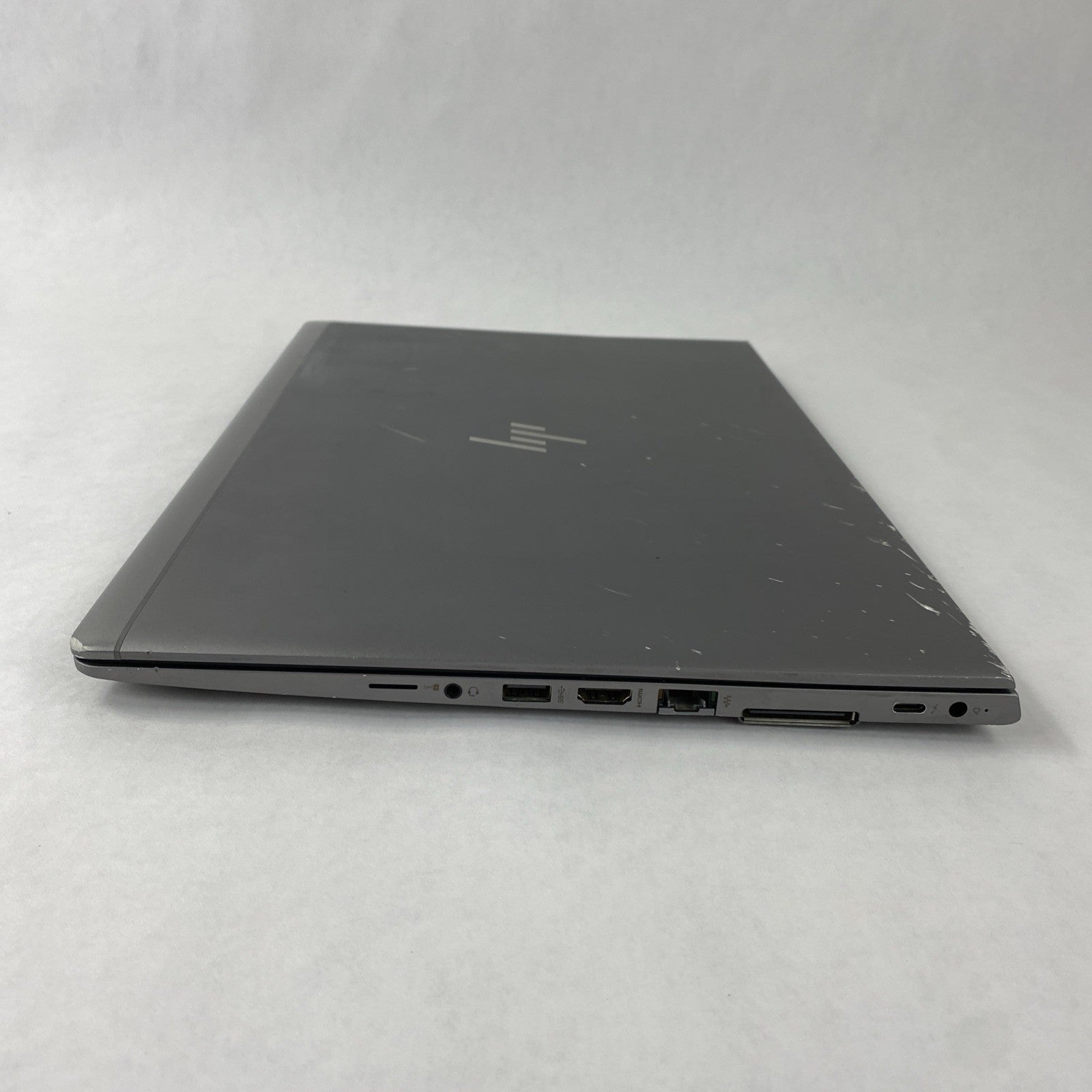 HP ZBook 15u G6 15.6" Touch Core i7-8565U 1.80 GHz 16 GB RAM No HDD No OS