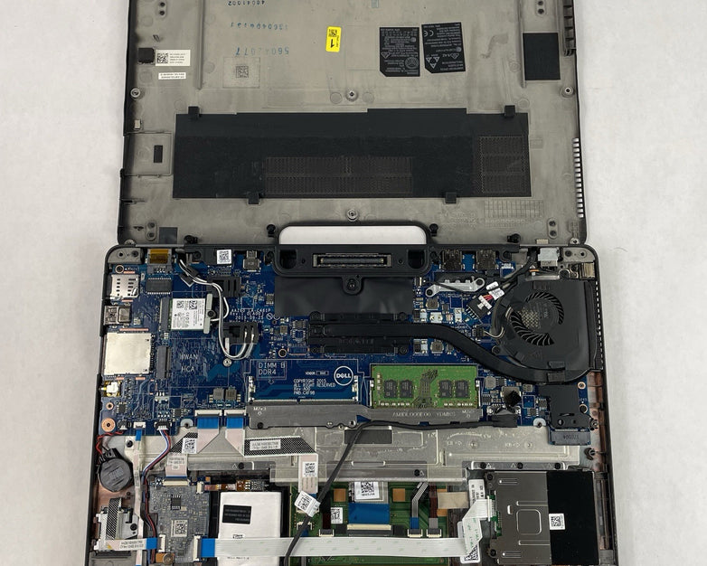 Dell Latitude E7470 14" i7-6600U 2.60 GHz 8 GB RAM No SSD/OS/AC/Battery