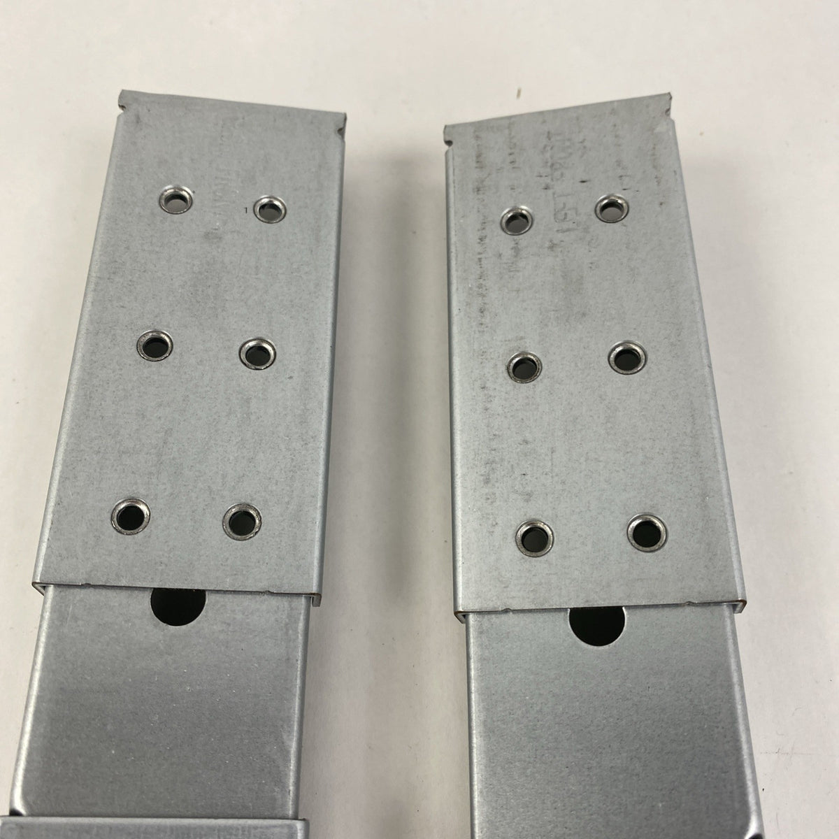Foxconn 2F77A-02 Right and Left Sliding Server Rails - No Screws6