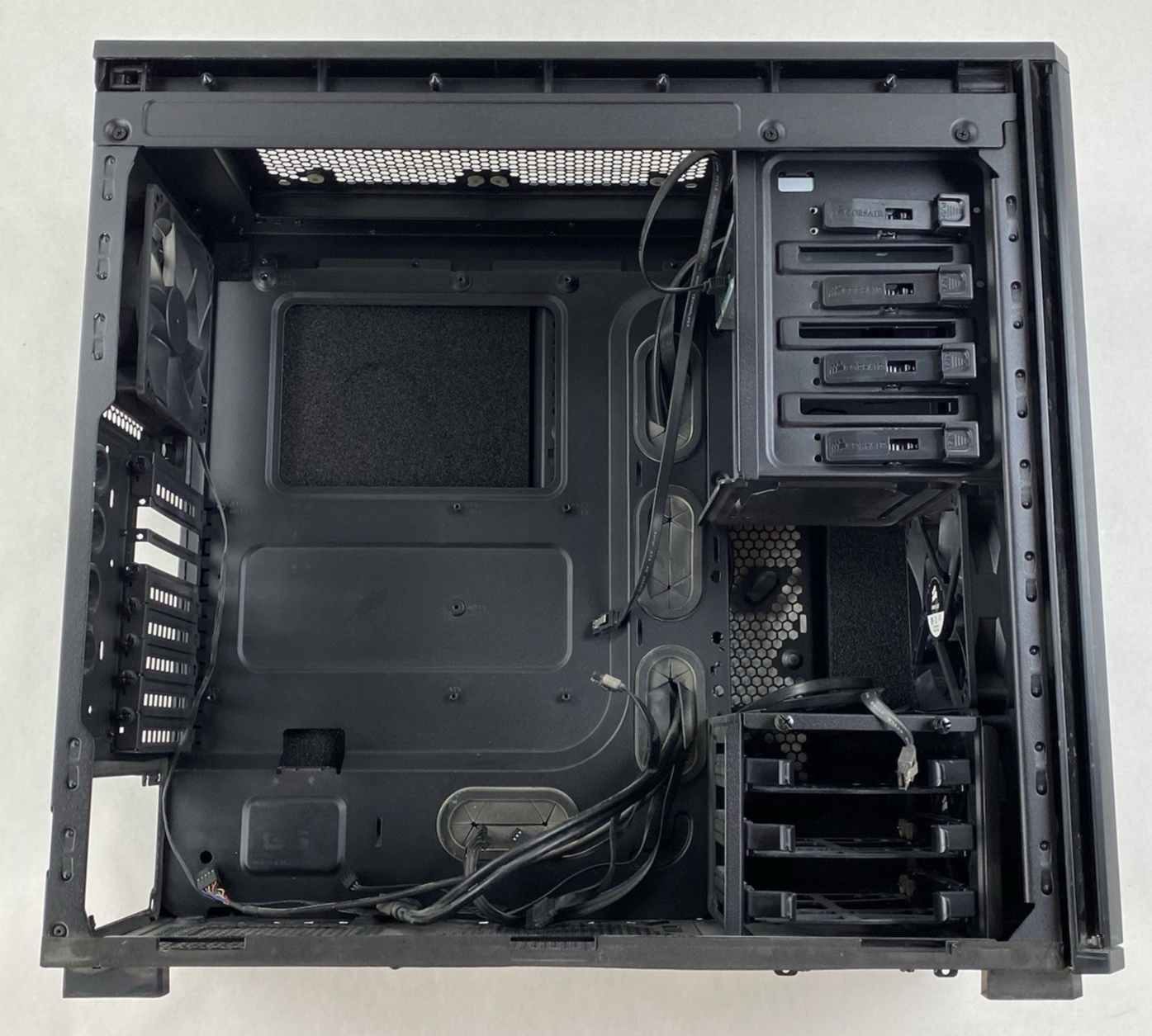 Corsair Obsidian Series 550D Mid-Tower Gaming Computer Case Damaged Front Panel