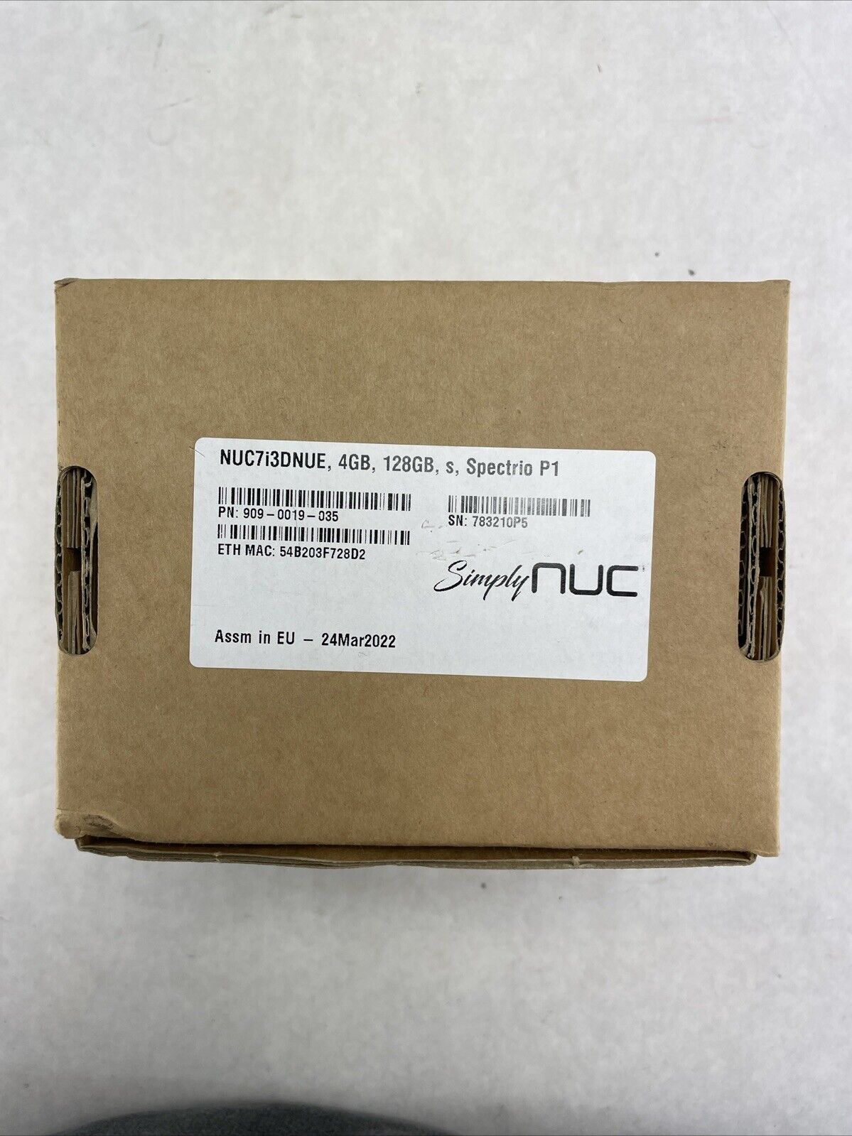 Intel NUC7i3DNUE Micro Intel Core i3-7100u 2.4GHz 4GB RAM No HDD No OS