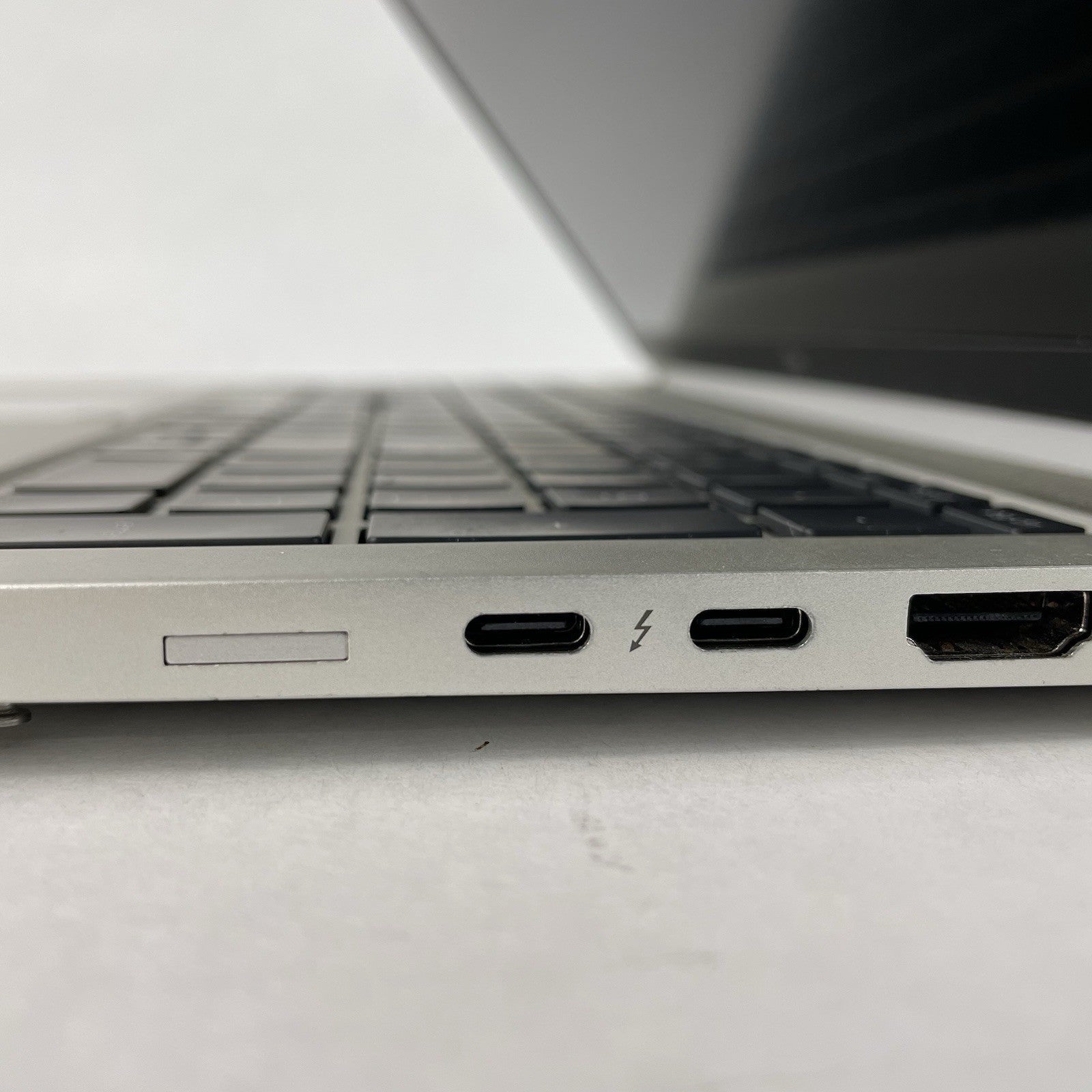 HP EliteBook 850 G8 15.6" i7-1185G7 3.00 GHz 8 GB RAM No SSD/OS/AC8