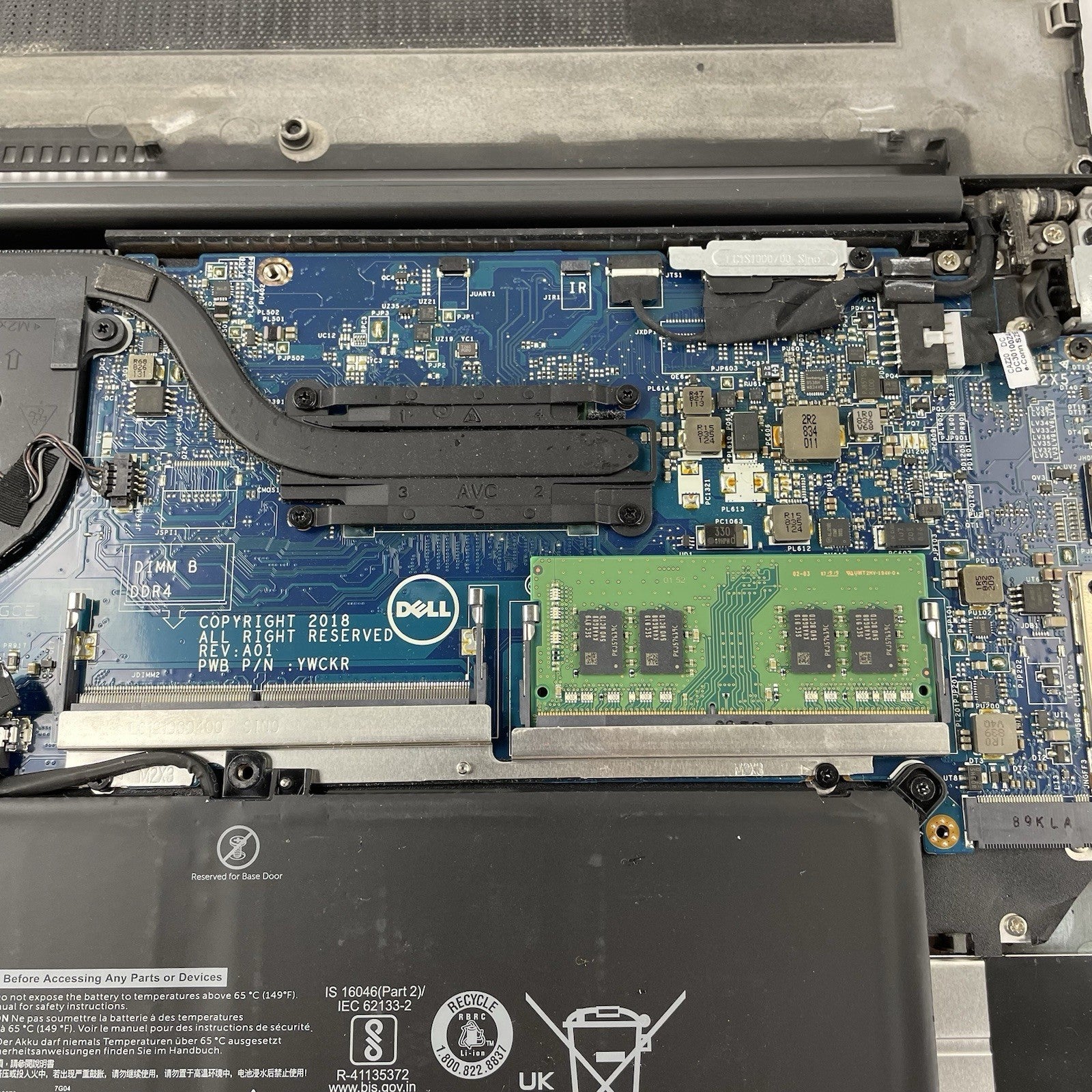 Dell Latitude 7490 14" i5-7300U 2.60 GHz 8 GB RAM No SSD/OS/AC19