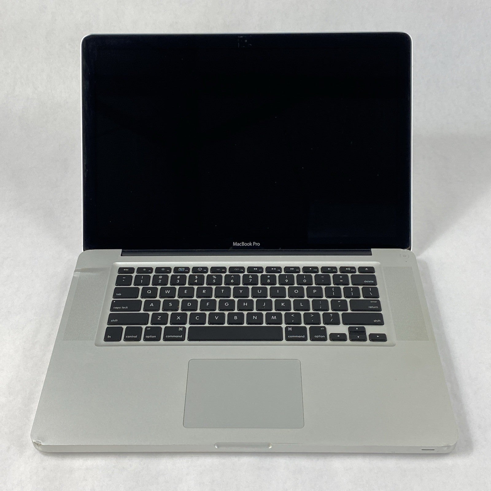 Apple MacBook Pro A1286 2010 15" 2.53GHz i5 8GB RAM 250GB SSD os10.13.65