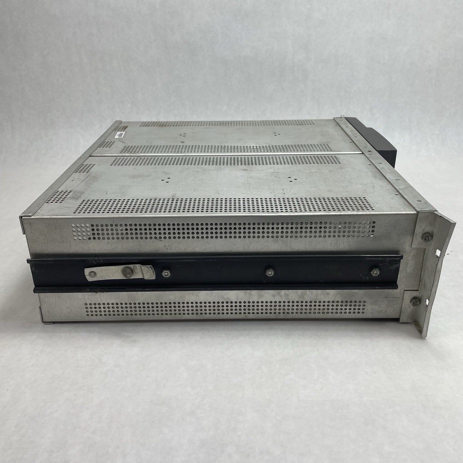 Tektronix Sony WFM1125 Waveform Vector Monitor Power Tested