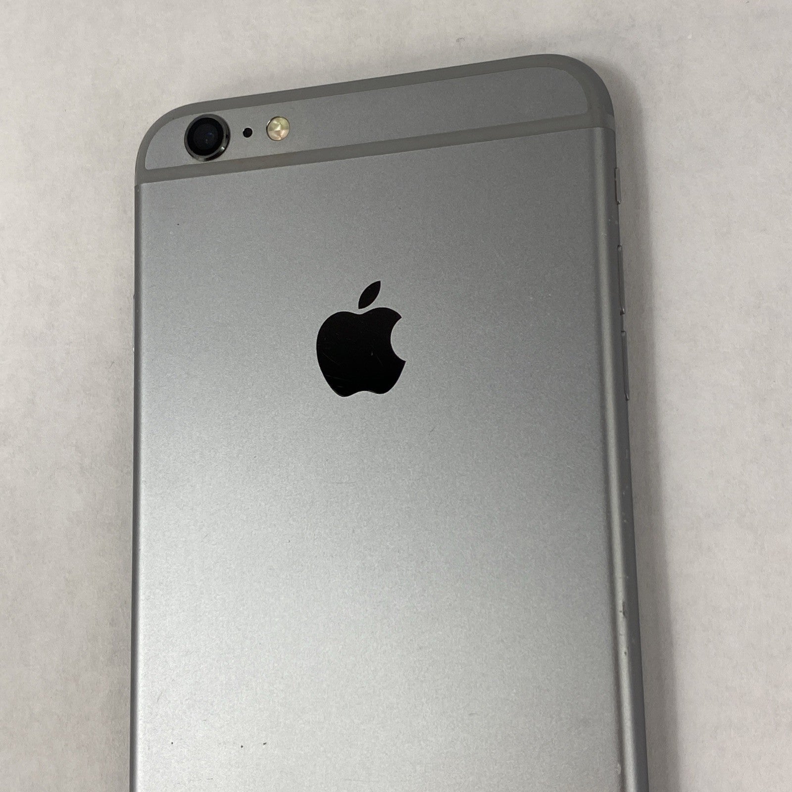 Apple iPhone 6 Plus A1687 128GB Unlocked 5.5" Space Gray os15.8.5 -Service Batt.13