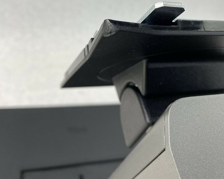 Dell RM361 17"-24" monitor stand with E-series docking station