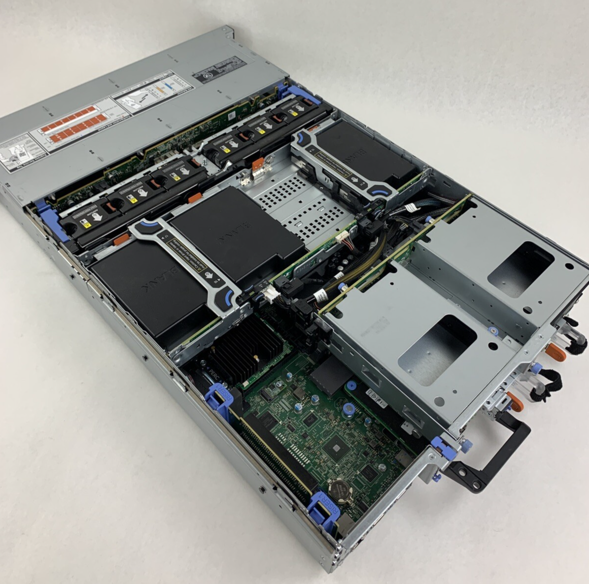 Dell  VxRail S570 Server 2x Gold 5118 2.3 GHz 384 GB RAM HBA330 No OS No HDD