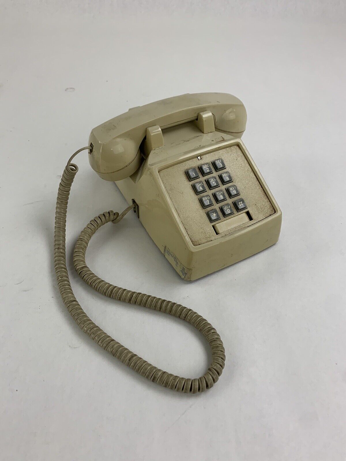 Vintage North Supply Company Premier 2500 HAC Push-Button Telephone