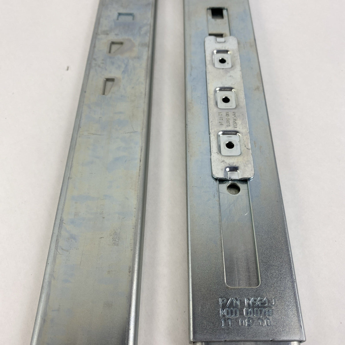 Dell N921J 31.5" Sliding Server Rails for 42U Server Rack6