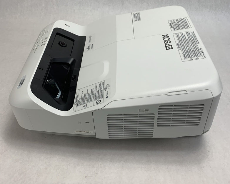 Epson PowerLite 695Wi H740A LCD Lamp Projector 1854 Lamp Hours - No Remote