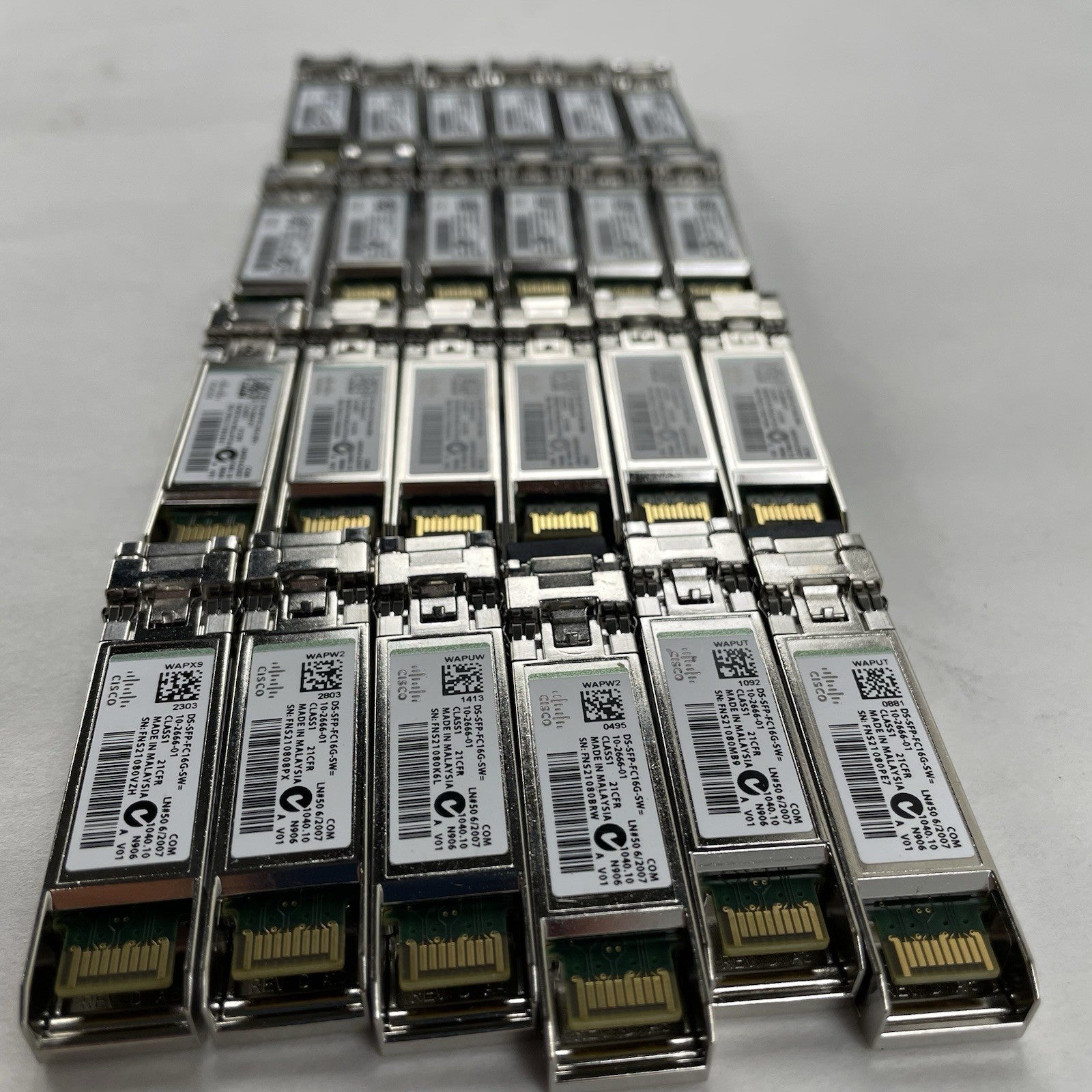 DS-SFP-FC16G-SW Cisco 16 Gbps Fibre Channel SW SFP LC AK 10-2666-01 Lot of 24