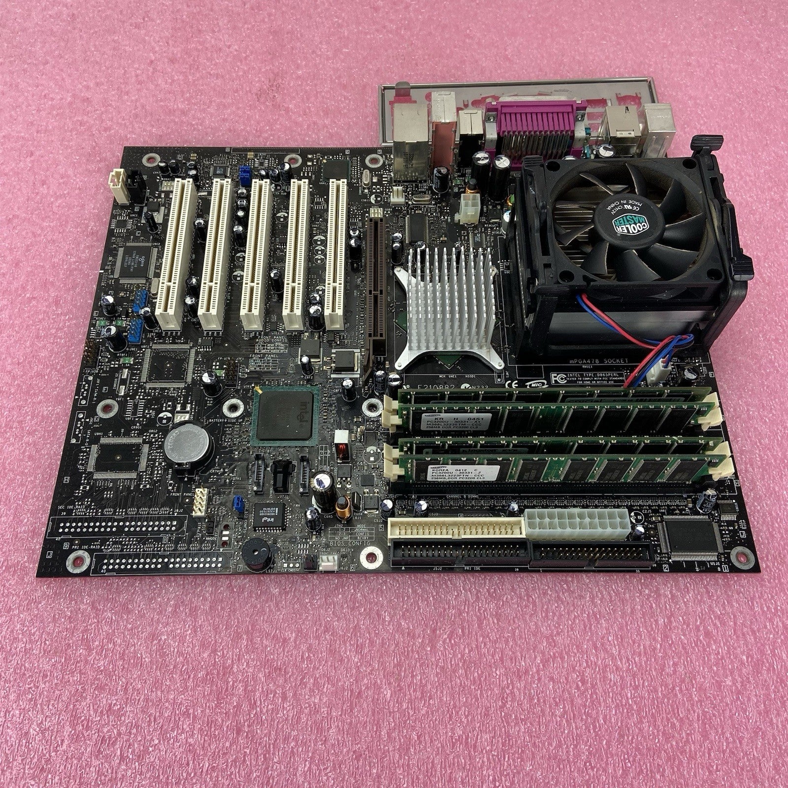 Intel D865PERL Motherboard Intel Pentium 4 2.8GHz 2.5GB RAM w/IO Shield2