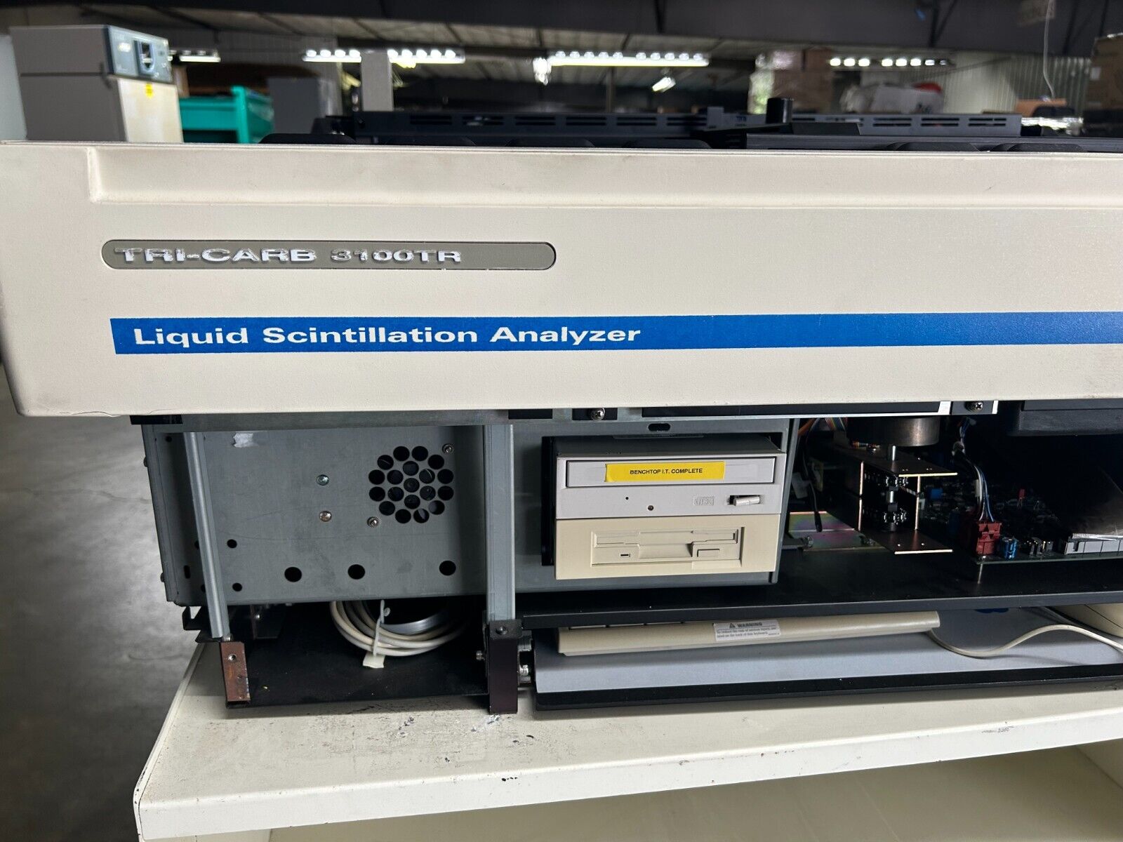 Packard Tri-Carb 3100TR Liquid Scintillation Analyzer A310000