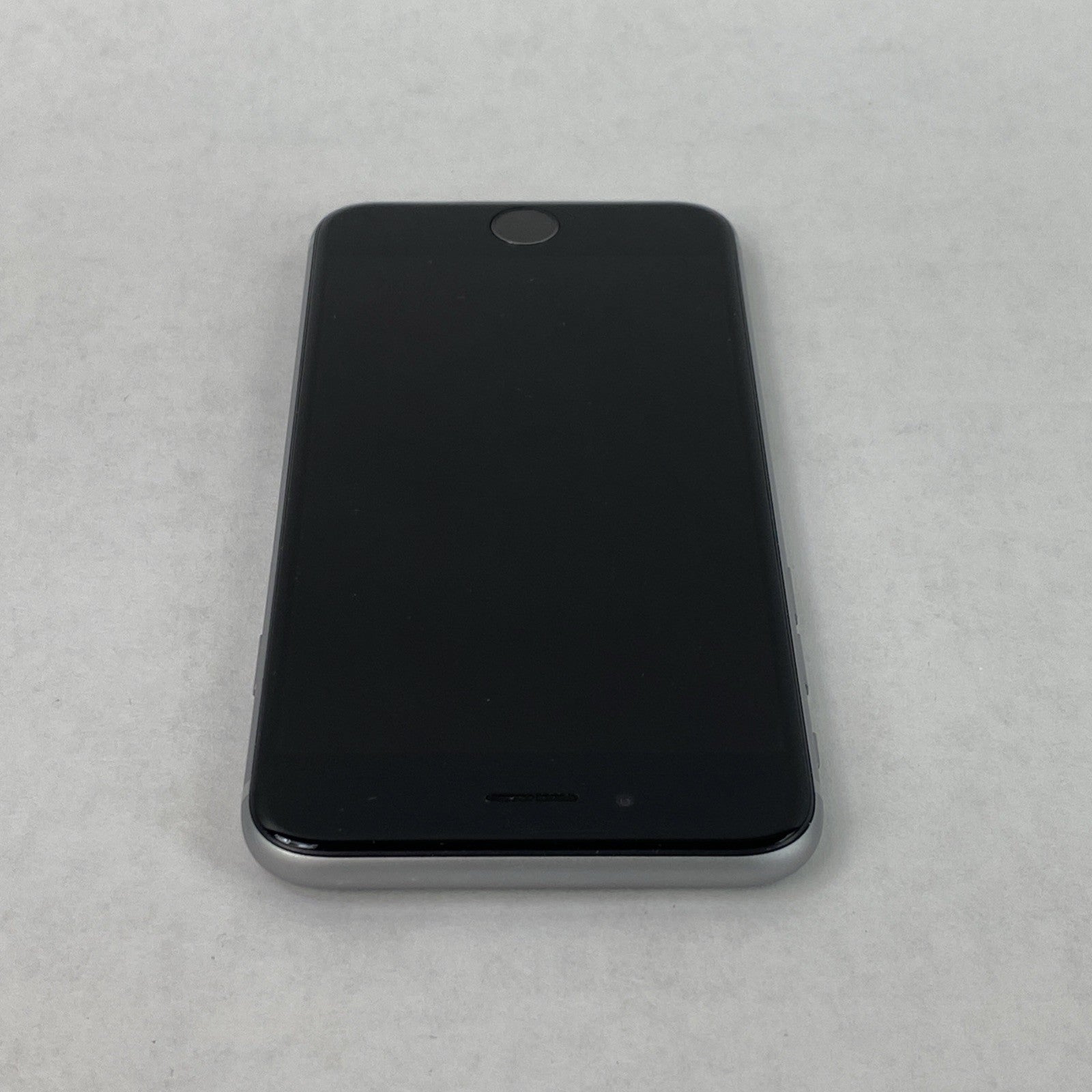 Apple iPhone 6s A1688 32GB Unlocked 4.7" Silver IOS 15.8.55
