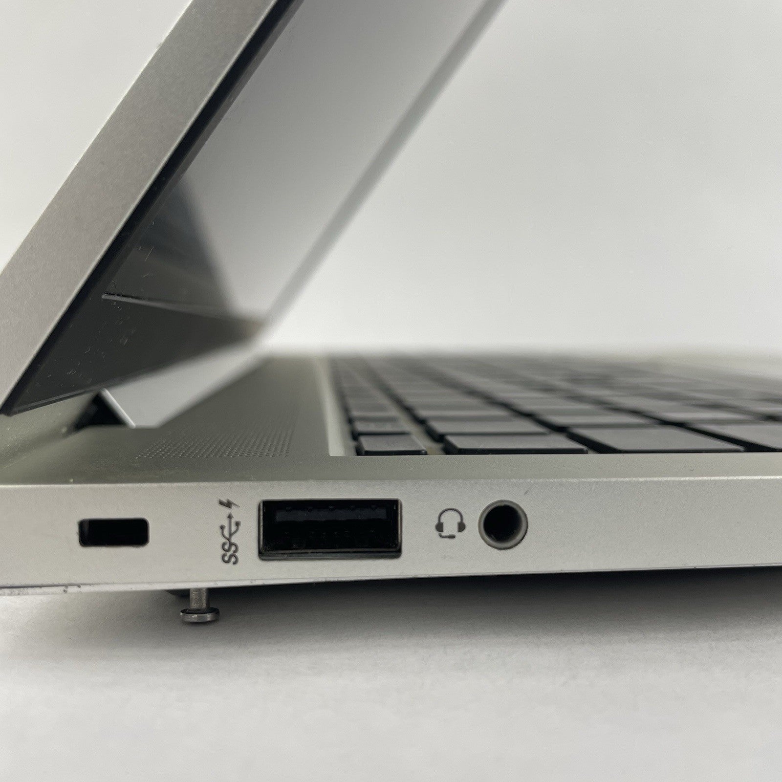 HP EliteBook 850 G8 15.6" i5-1145G7 2.60 GHz 8 GB RAM No SSD/AC/OS/Batt4