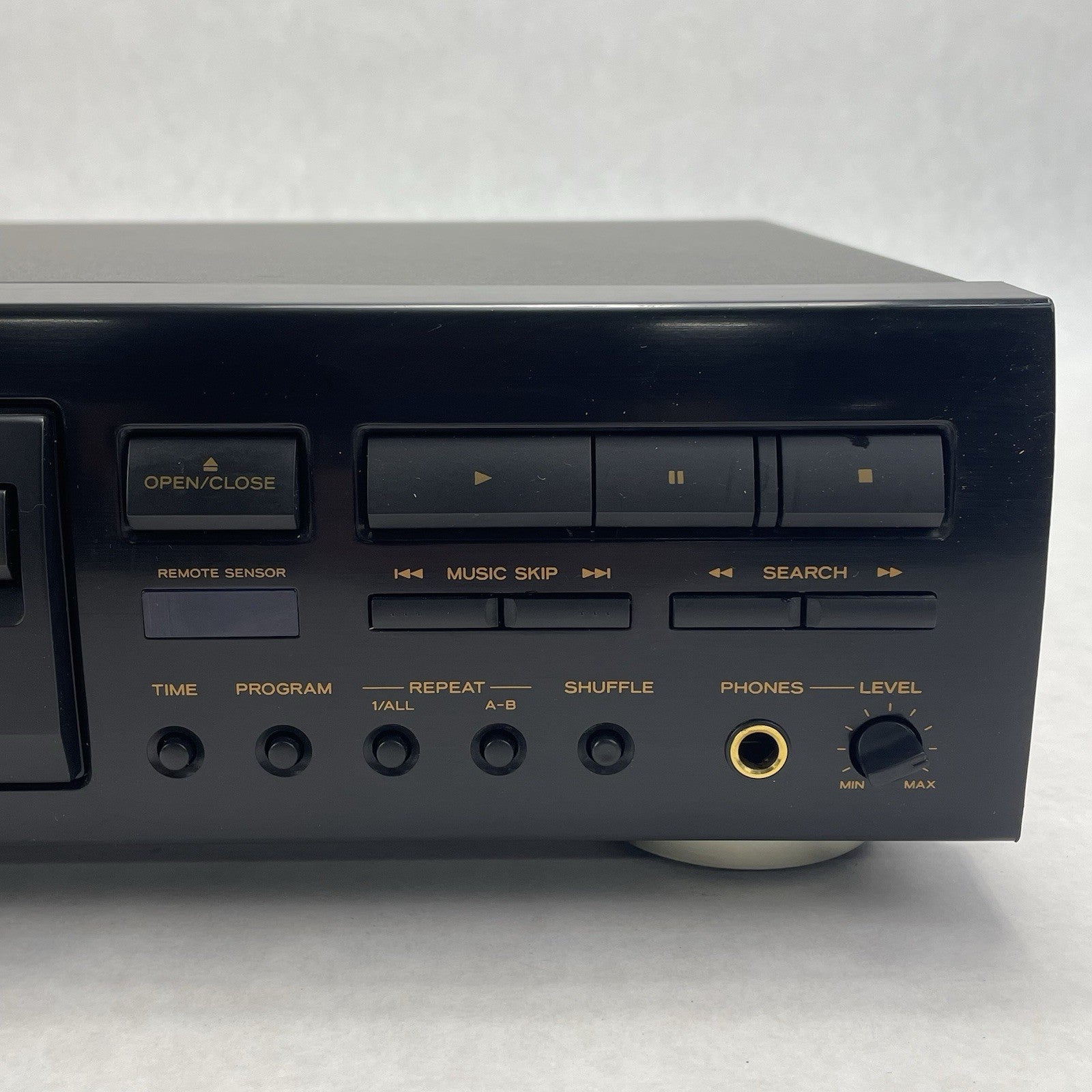 Teac CD-P1120 Vintage Single Disc CD Player Tested Working RCA Output Black4