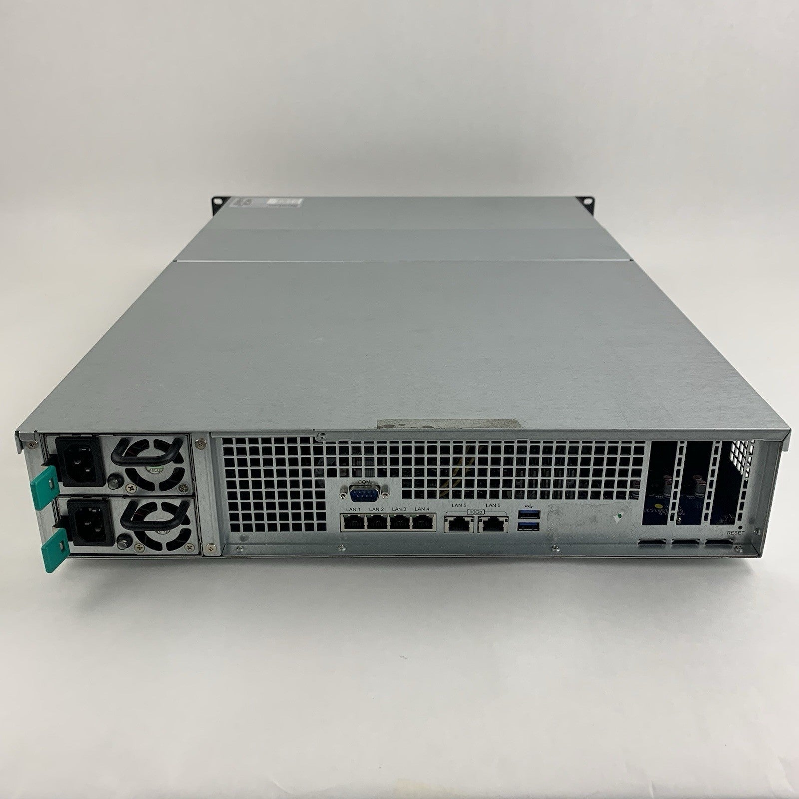 Synology RS18017XS+ RackStation 12-Bay 1x D-1531 2.2 GHz 16 GB Ram No OS No HDD5