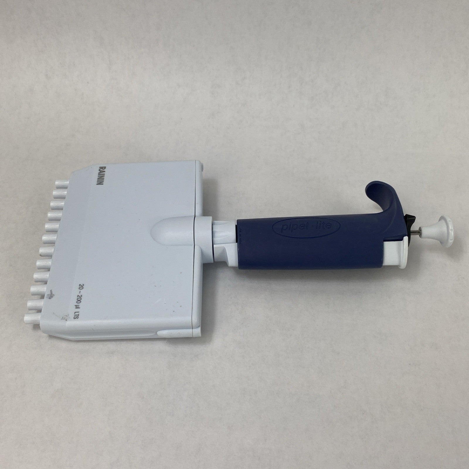 Rainin L200 Pipetlite 20-200 µL LTS 12-Channel Handheld Manuel Pipette5
