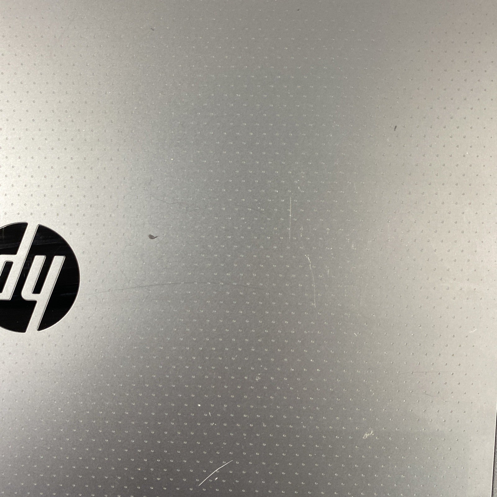 HP ZBook 17 G3 17.3" Xeon E3 1535M v5 2.90 GHz 16 GB RAM No SSD/OS/AC/Batt- READ18