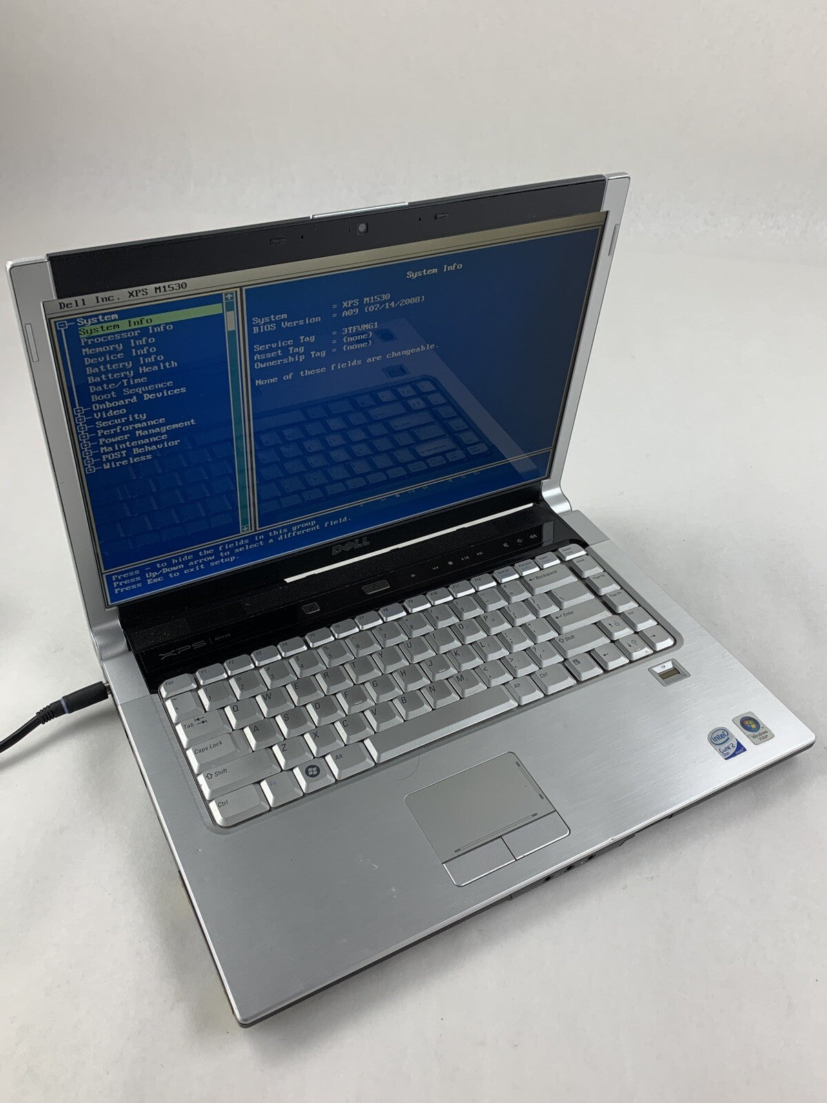 Dell XPS M1530 Core 2 Duo 00010676 2.4 GHz 2 GB No OS No HDD No Batt No AC