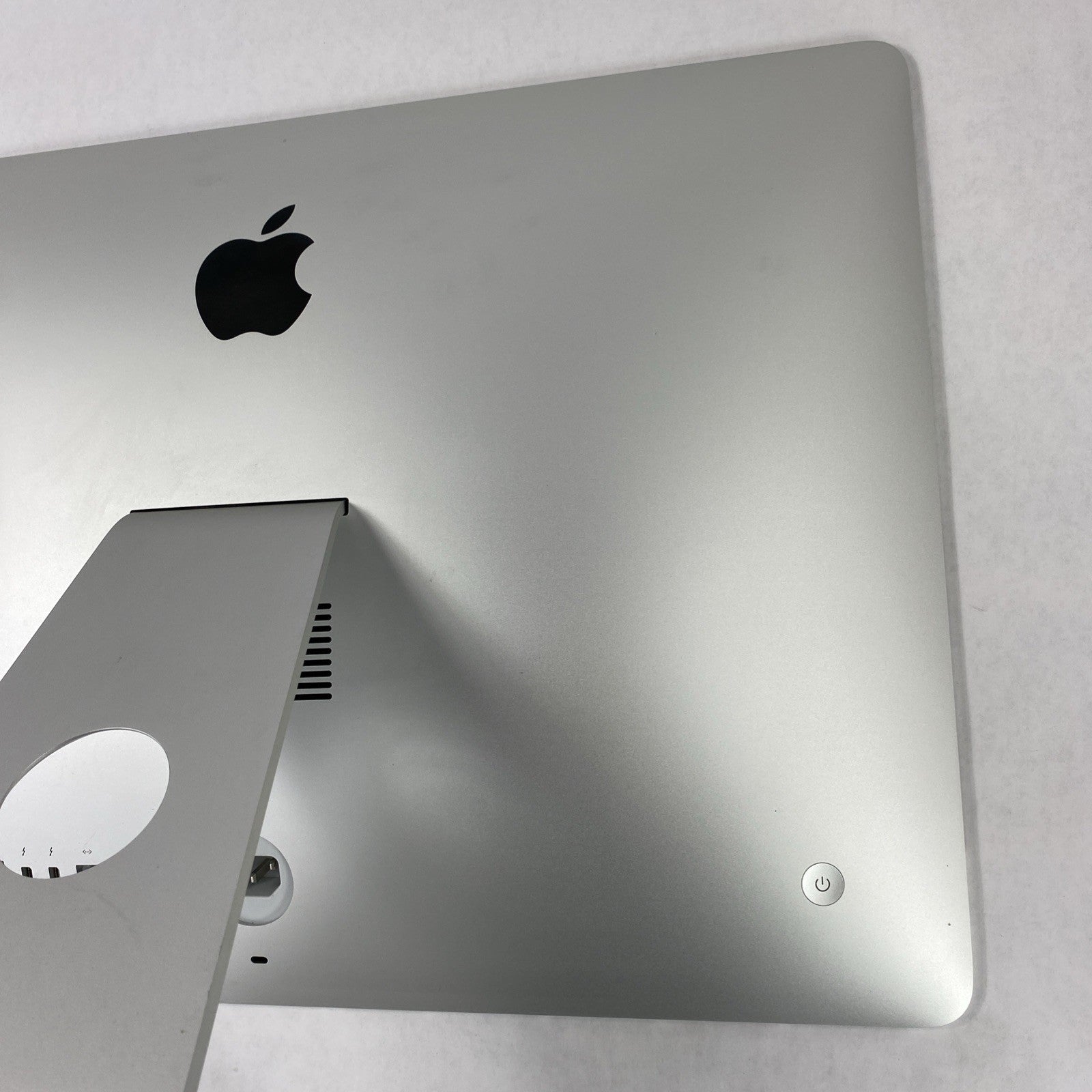 Apple A1418 iMac 21.5" 2014 1.4 GHz i5 8 GB RAM 500GB HDD macOS 11.7.1