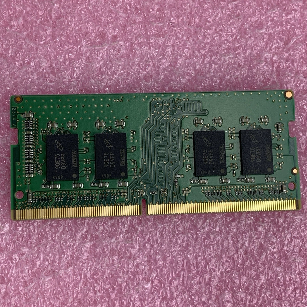Micron 8GB DDR4 PC4-2666V Laptop RAM MTA8ATF1G64HZ-2G6E1 - Tested4