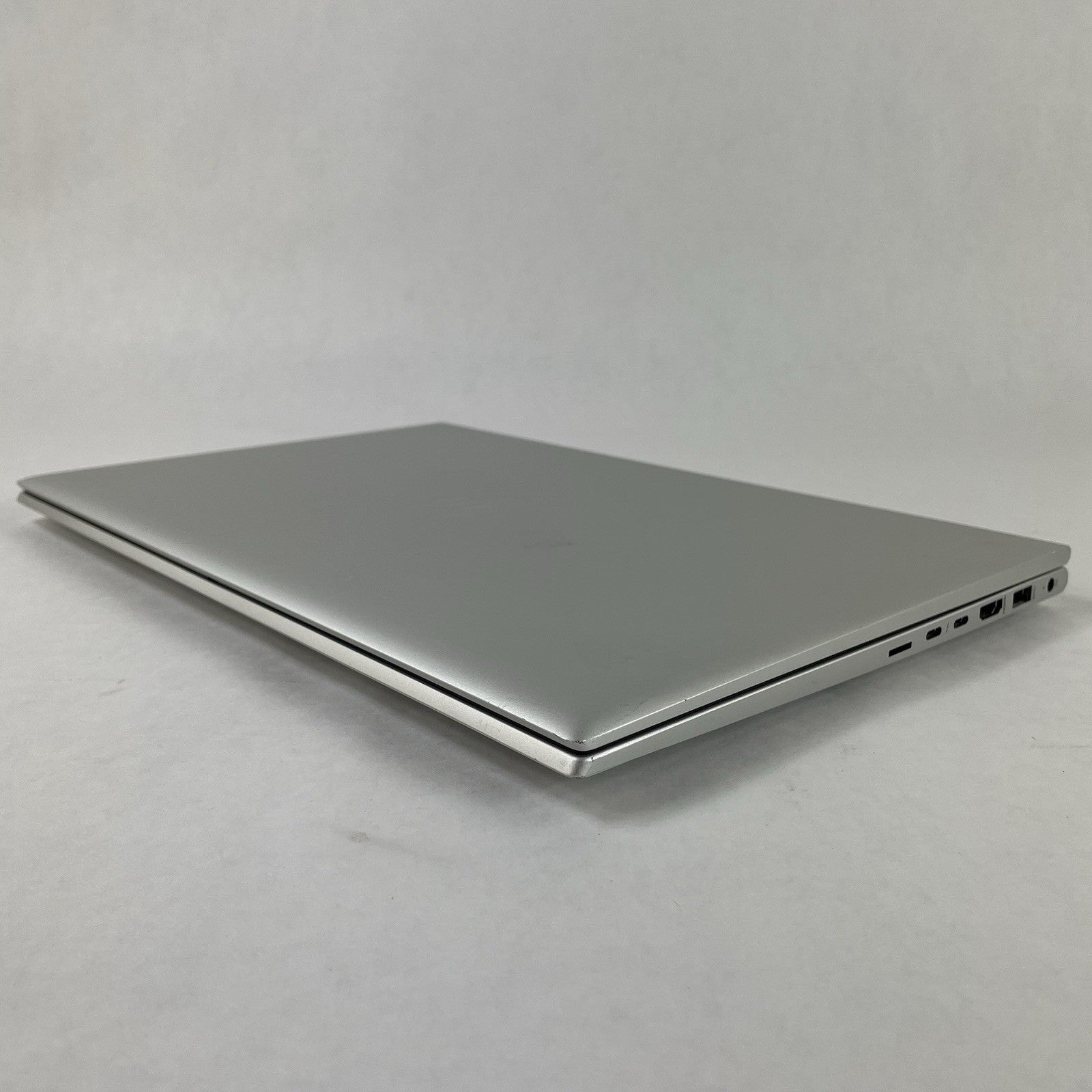 HP EliteBook 850 G8 15.6" i7-1185G7 3.00GHz 16GB RAM No SSD/OS/AC/Batt - Bad USB10