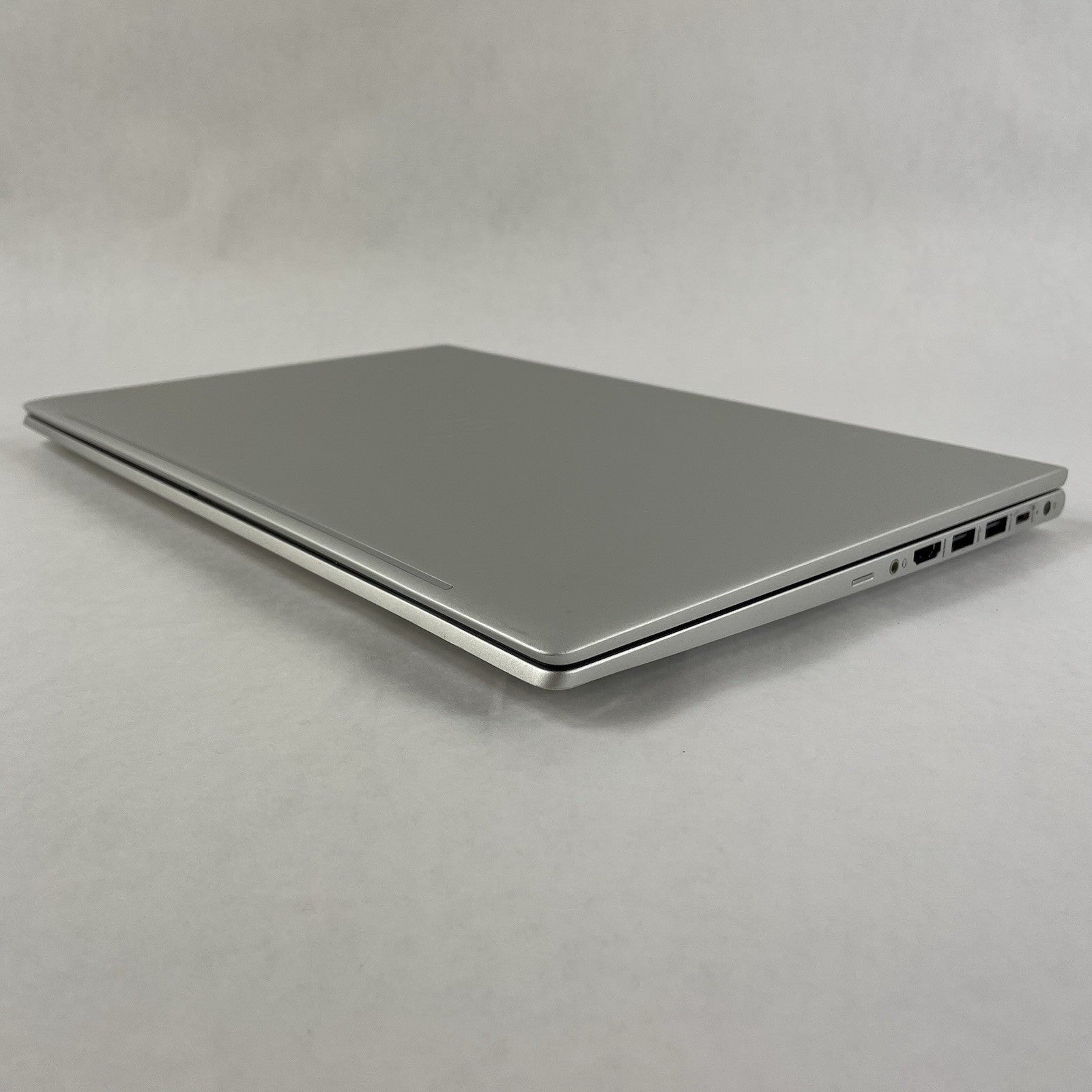 HP EliteBook 655 G9 15.6" AMD Ryzen 5 Pro 5675U 2.30 GHz 8 GB RAM No SSD/OS/AC10