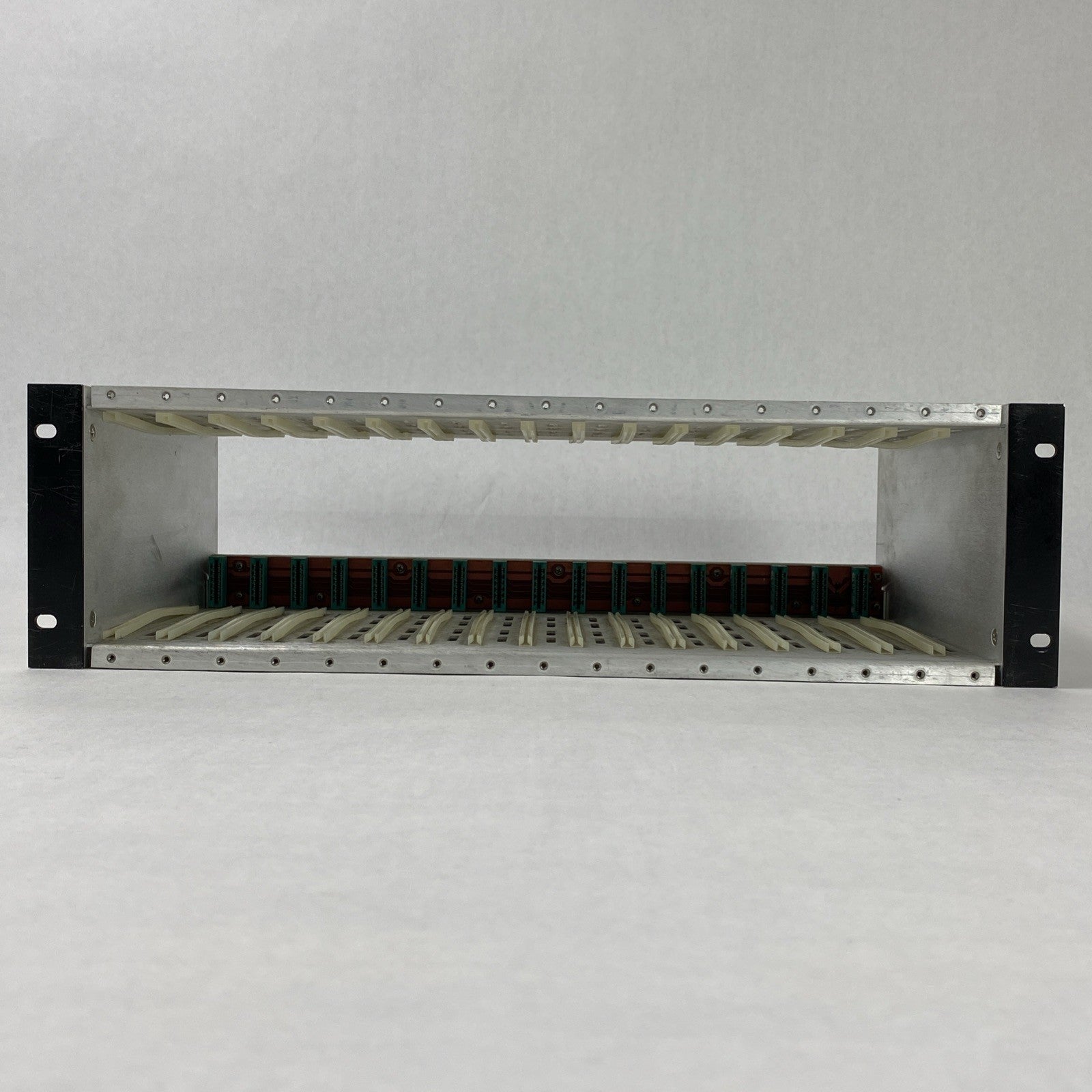 Fiber Options 517R 17 Slot Card Cage Rack Chassis