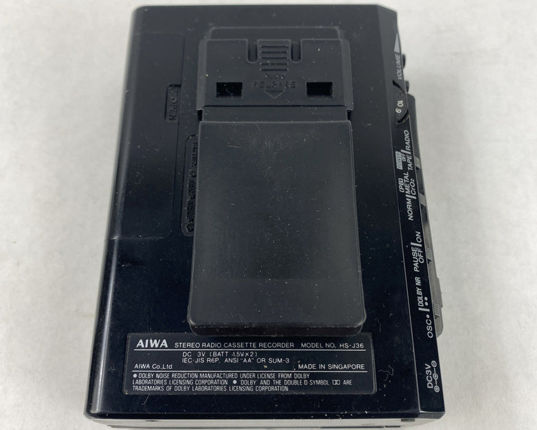 Aiwa HS-J36 AM/FM Auto Reverse Stereo Cassette Recorder Untested
