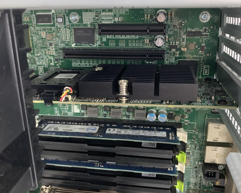 Dell Poweredge T620 Server 2x E5-2609 2.4 GHz 32 GB Ram Perc H710 No OS No HDD