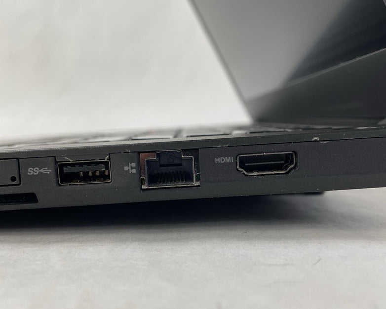 Lenovo ThinkPad T460 14" i5-6300U 2.40 GHz 8 GB RAM No HDD/OS - Bad Bottom