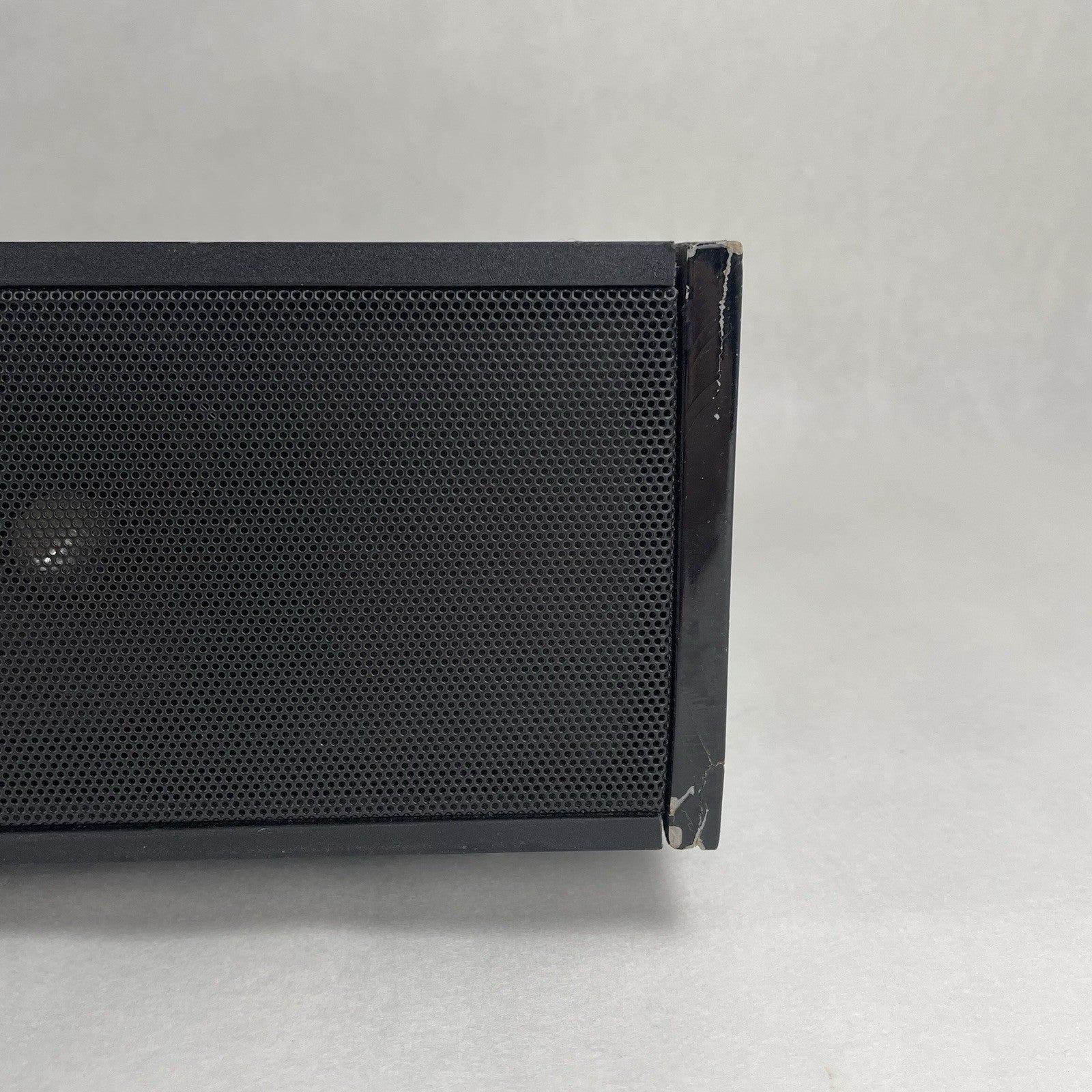 ZVOX 580 Sound Bar Sound Base Cabinet Box Subwoofer Sound System TV Platform Blk