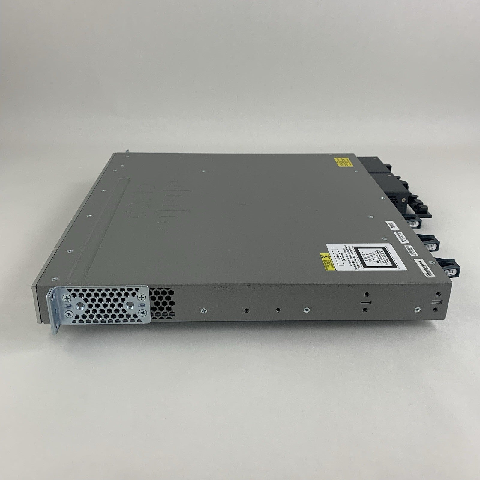 Cisco WS-C3850-48P-L V07 48-Port PoE Switch Tested w/ C3850-NM-4-10G 2x PSU10