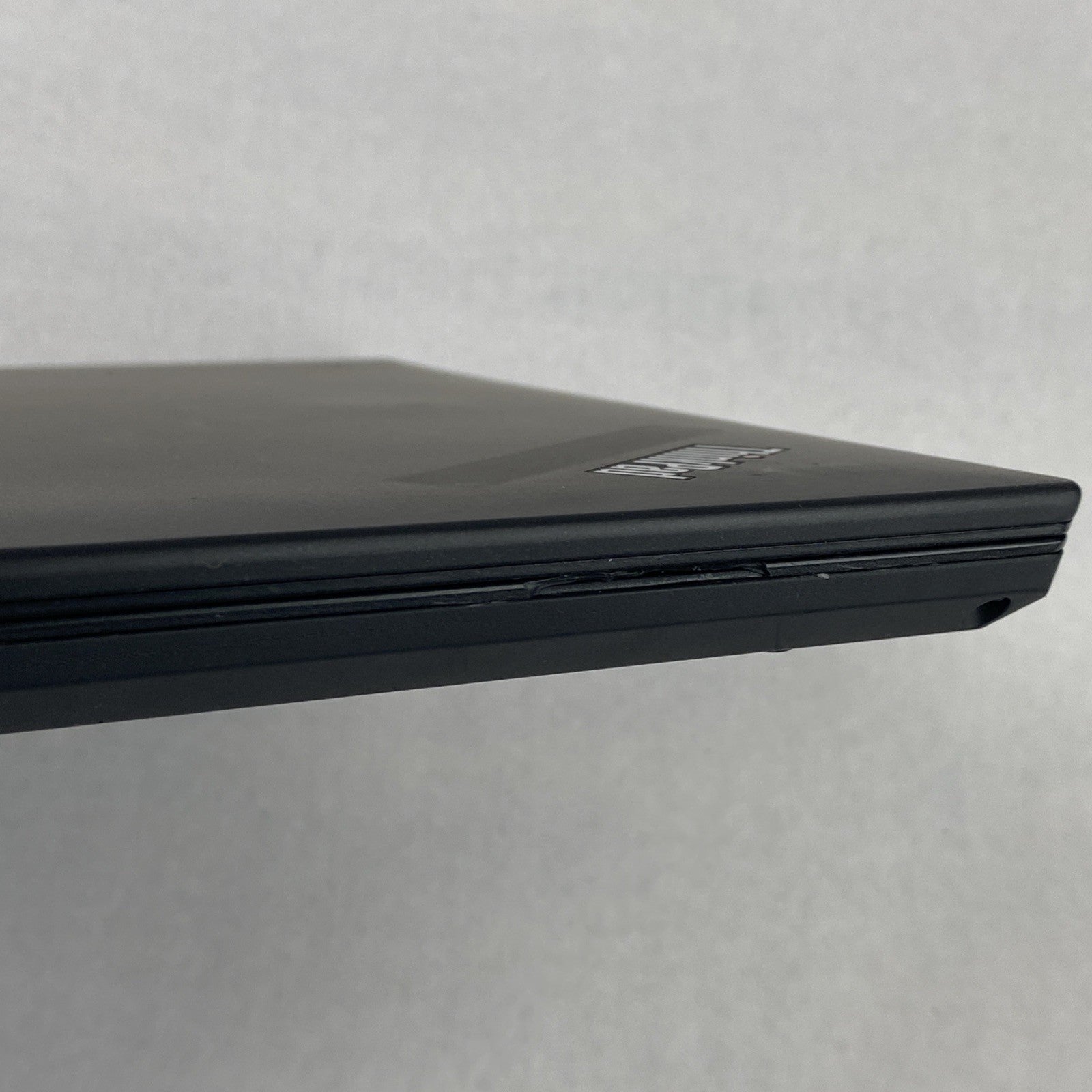 Lenovo ThinkPad T470 Intel Core i5-7300U 2.6GHz 8GB RAM 14.0" No HDD No OS