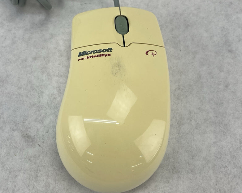 Microsoft Intellimouse X04-91790 Mouse Yellowing - Tested