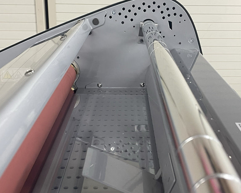 GBC Pinnacle 27 EZLoad Thermal Roll Laminator, 27" Maximum Width, 8-10 No Tray