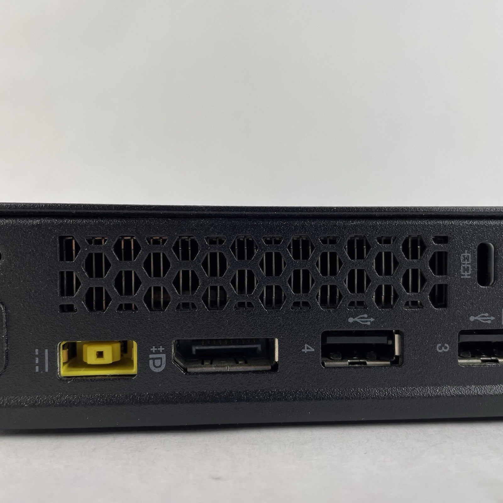 Lenovo ThinkCentre M73 Micro i5-4570S 2.90 GHz 4 GB RAM No SSD/OS/AC - READ7