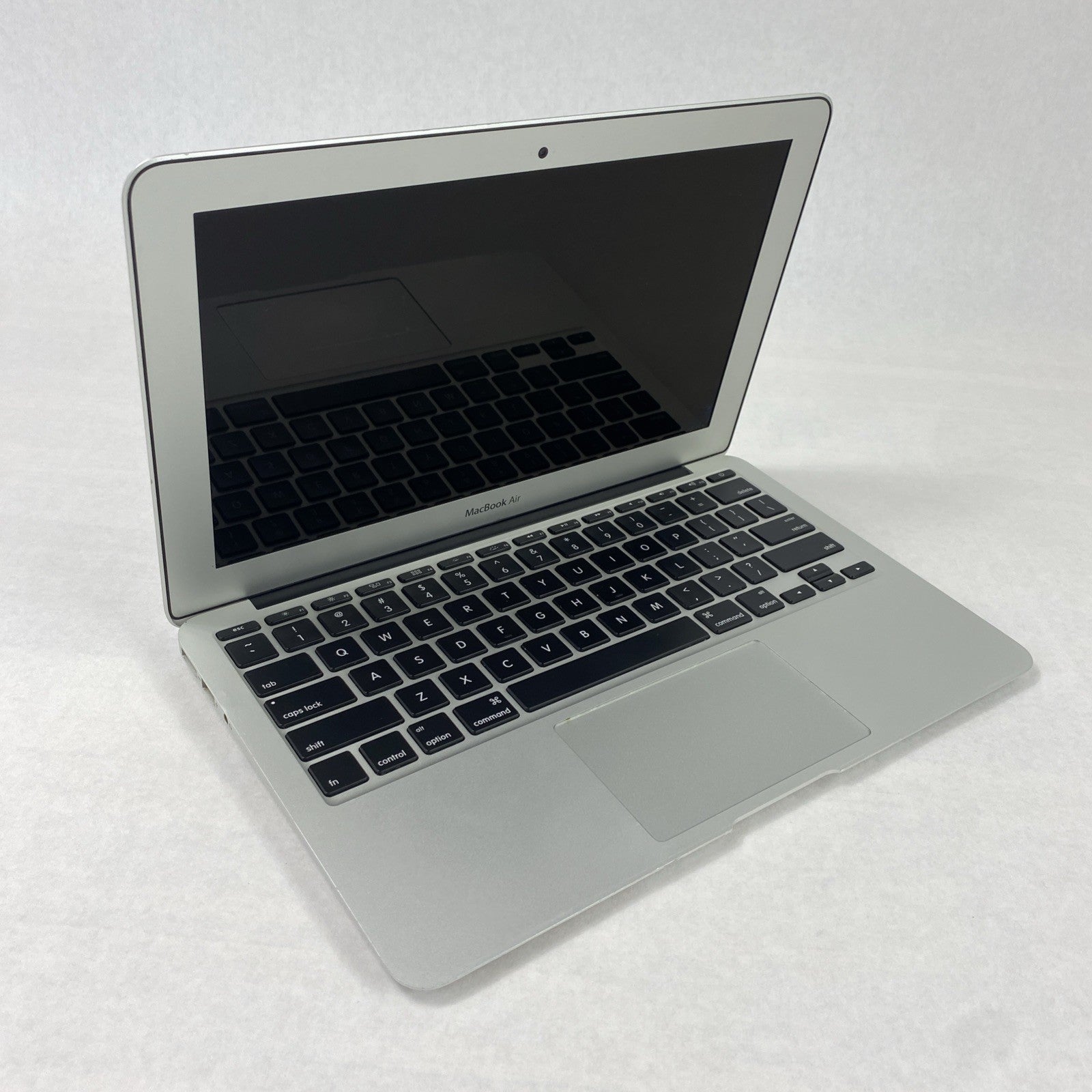 Apple MacBook Air A1465 2015 11" 1.6Ghz i5 4GB RAM 120GB SSD os11.7.1 706 Cycles