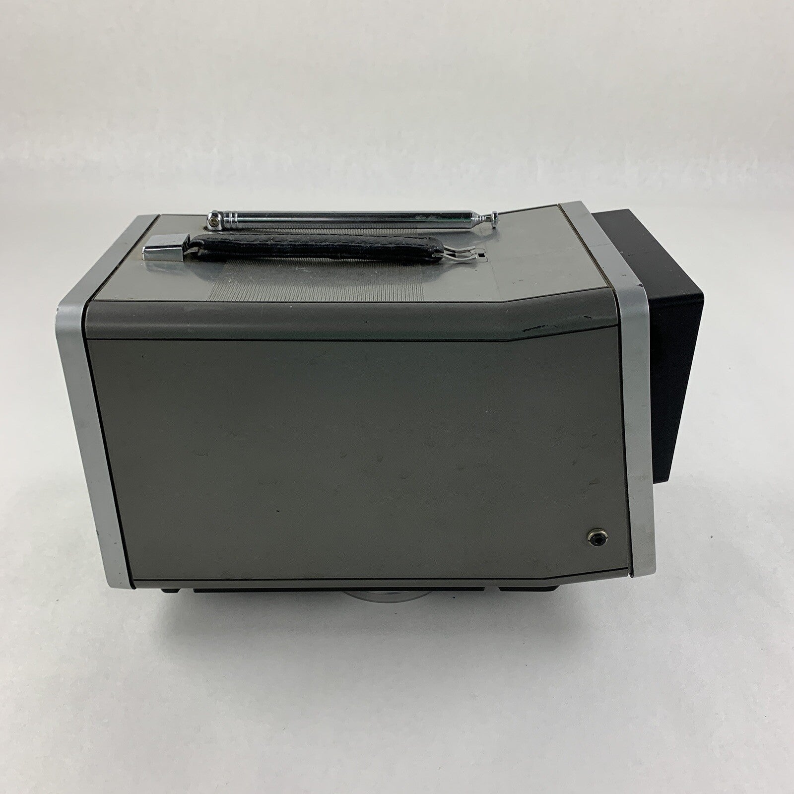 Zenith BT055S1 Portable 5” Television AM/FM Radio 1986 Vintage Untested