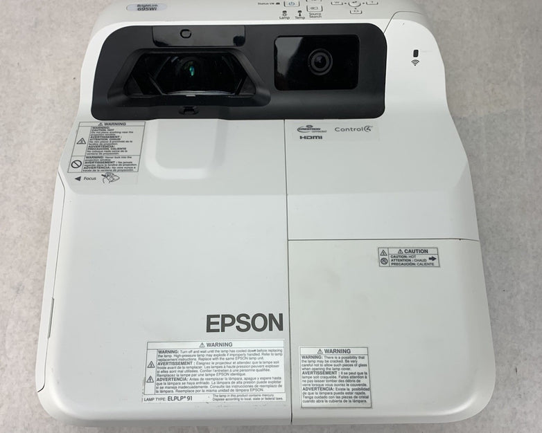 Epson PowerLite 695Wi H740A LCD Lamp Projector 33 Lamp Hours - No Remote