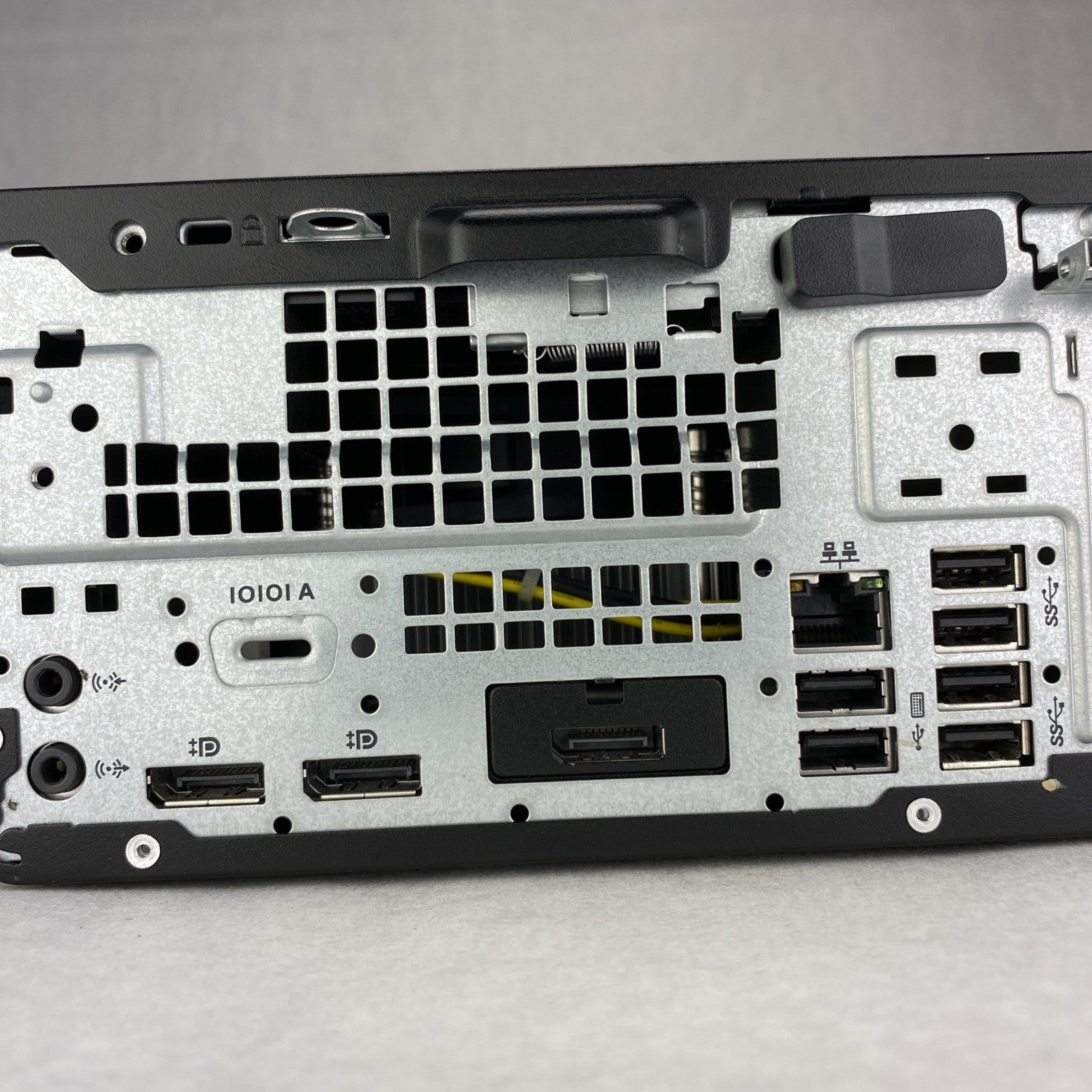 HP EliteDesk 800 G3 SFF Intel Quad Core i5-7500 3.40GHz 16GB RAM No HDD No OS