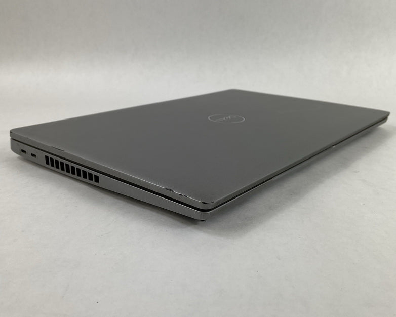 Dell Latitude 5520 15.6" i5-1135G7 1.40 GHz 8 GB RAM No SSD/OS/AC - Bad Paint