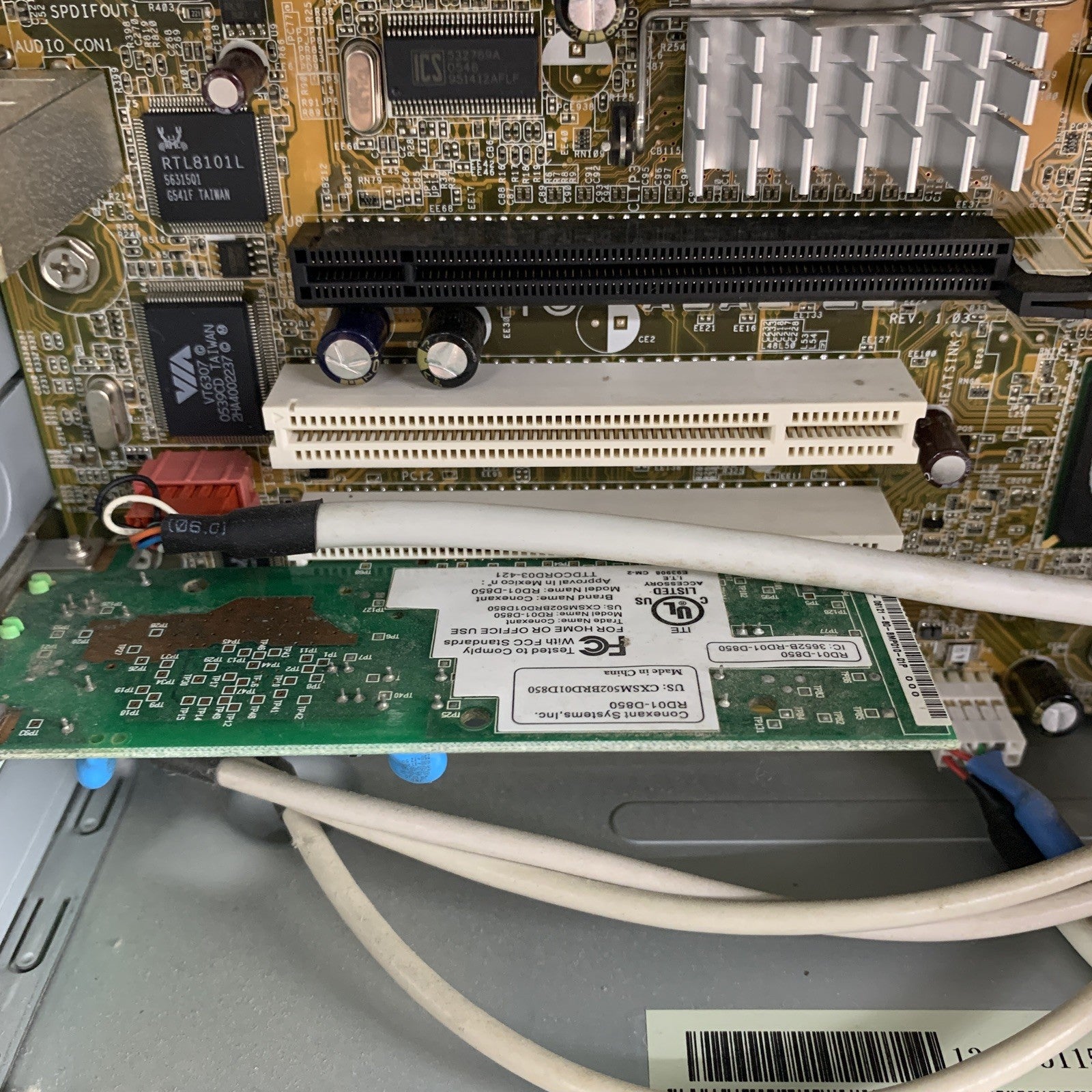 HP Pavilion A1330n Computer AMD Athlon 64 3800+ 2.4 GHz 1 GB Ram No OS No HDD