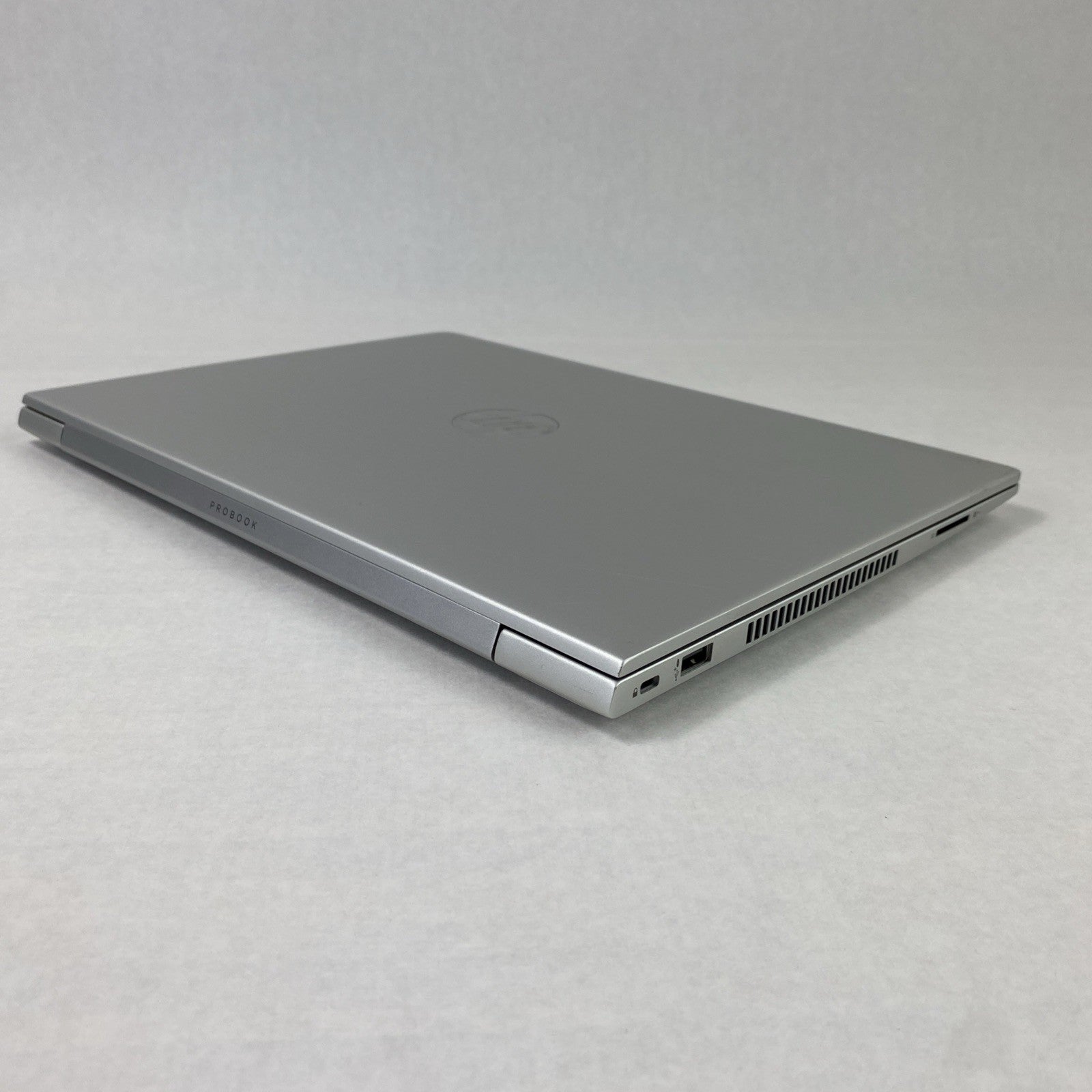 HP ProBook 440 G6 Intel Core i7-8565U 1.80 GHz 8 GB RAM 14.0" No HDD No OS