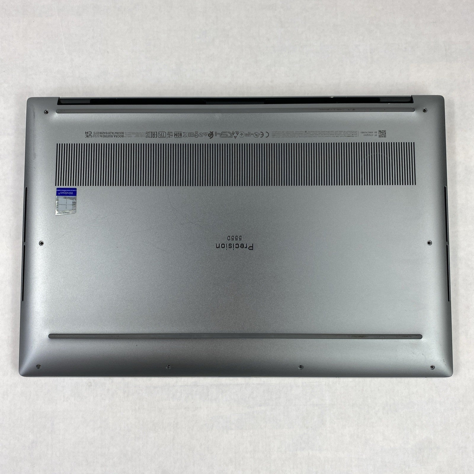 Dell Precision 5550 Xeon W10855M 2.8 GHz 16 GB RAM 15.6" No Battery No HDD No OS
