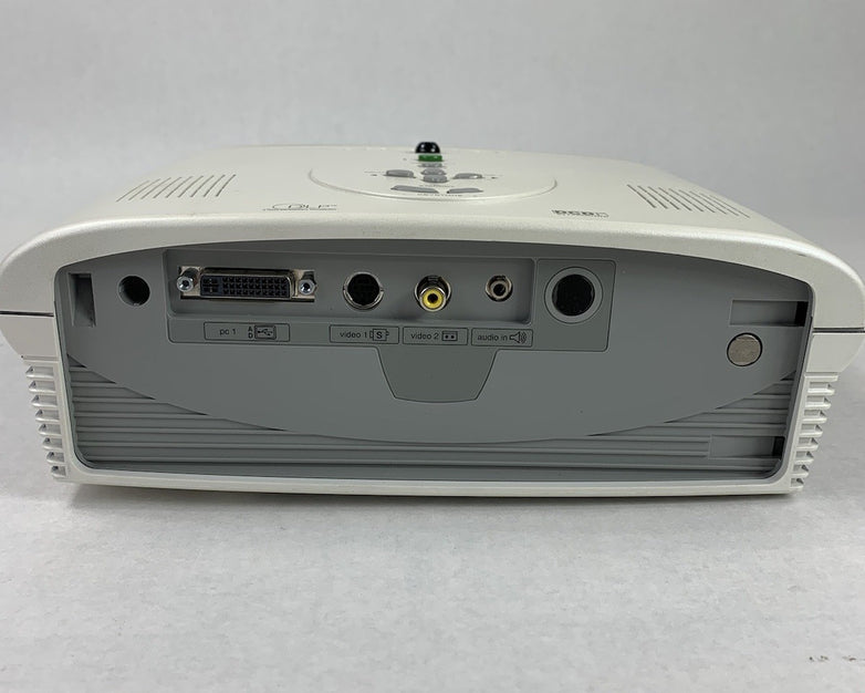 Toshiba TDP-MT5 LCD Projector 799 Lamp Hours