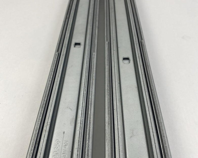 Sliding Rails 28437-001 w/ 714511-001 Right and Left Server Rails No Hardware